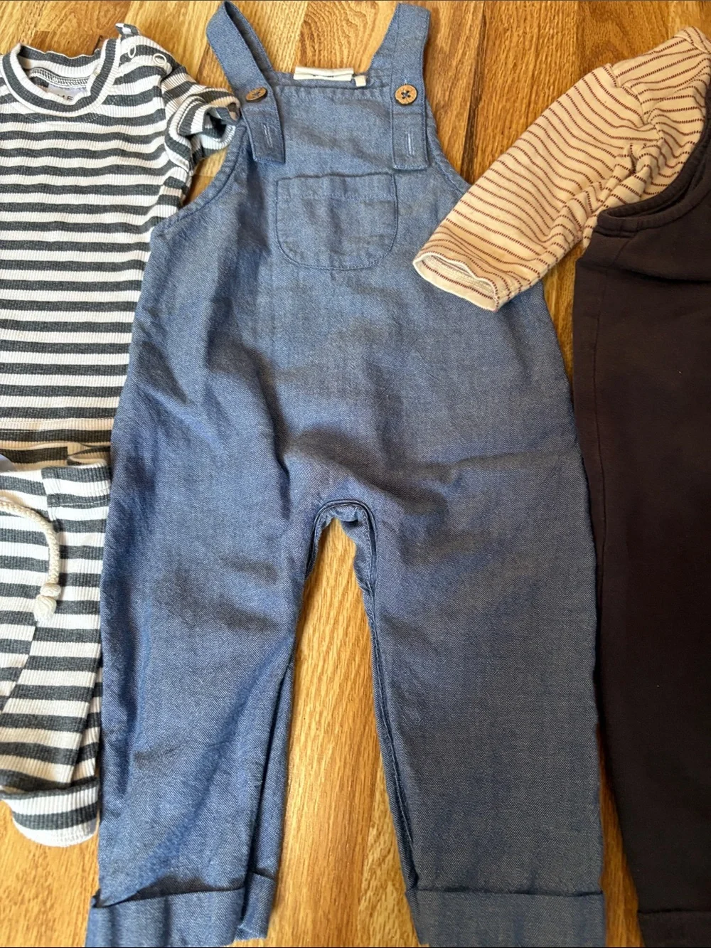 7 items 6-9 months Mebie baby, city mouse